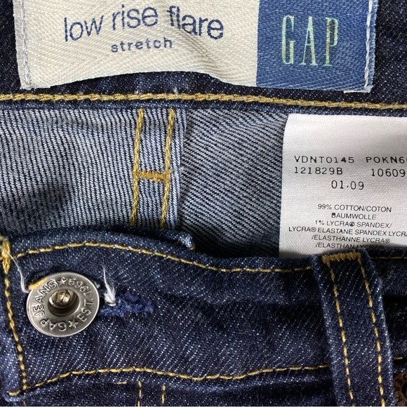 Woman’s GAP dark wash “low rise flare” jeans size 12 - Picture 2 of 3